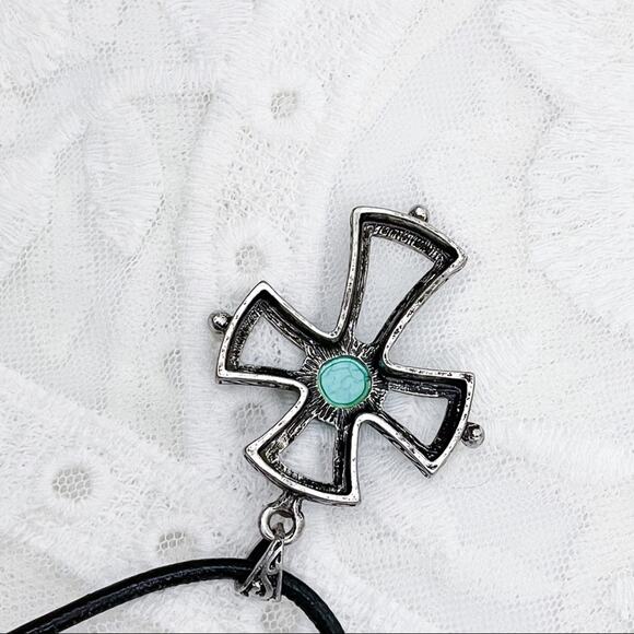 Cross Pendant Southwestern Turquoise Necklace - Picture 7 of 8